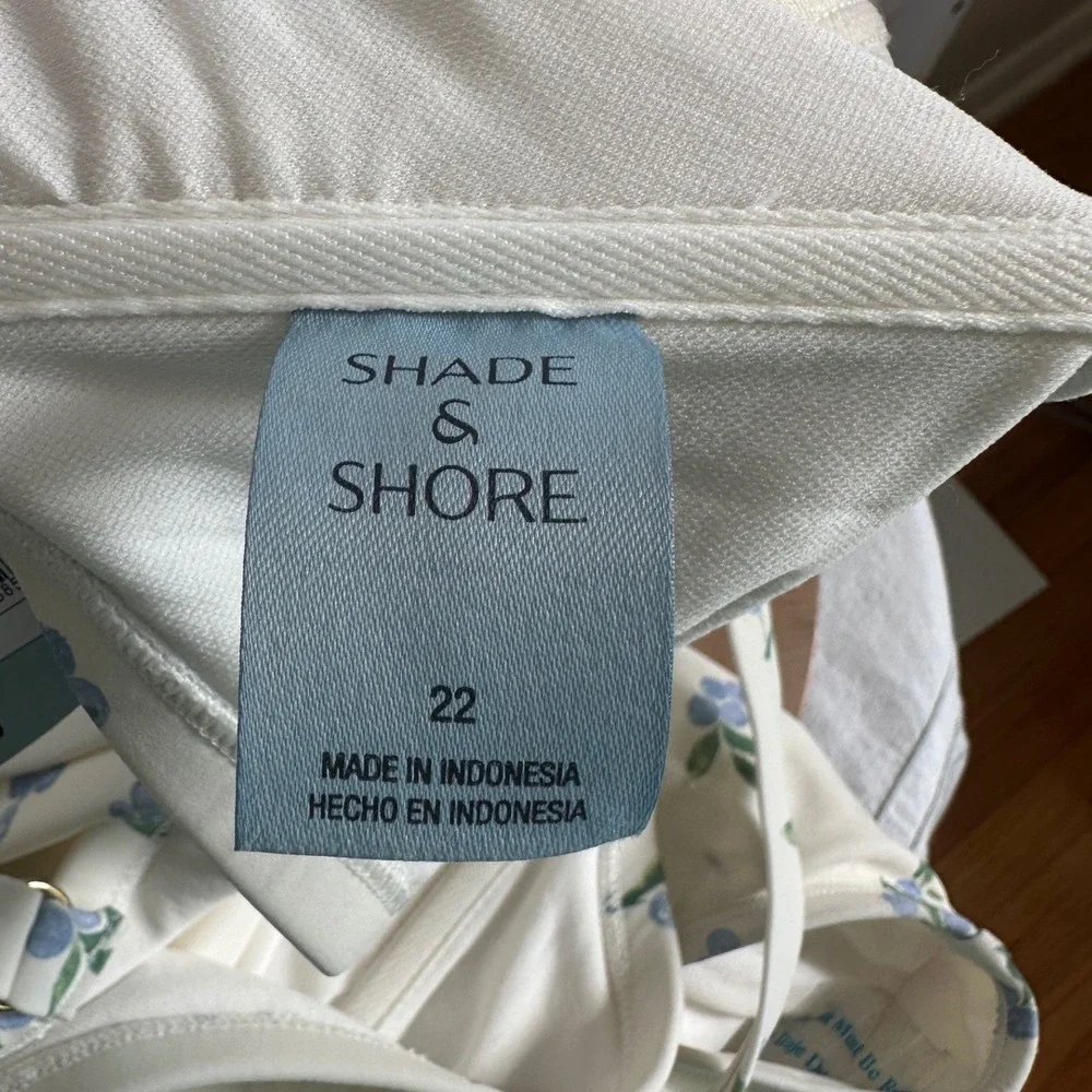Shade & Shore Women Off White Blue Berry Floral One Piece Swimsuit Size 22 NEW